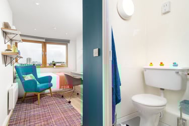Platinum Plus En Suite at New Orient House, Station Court, Imperial Road, Fulham, London, SW62EP - Image 2
